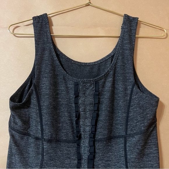 Lululemon | Run Free Tank Heathered Black Scoop Neck Ruffle Back Tank Top Size 8 - Picture 8 of 12